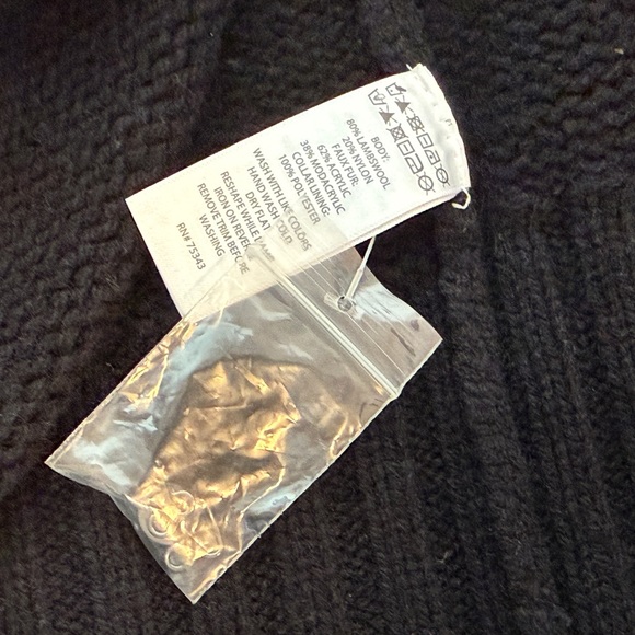 Cynthia Rowley, Womens Faux Fur Collar, Cardigan Sweater, size M, Black color - Picture 2 of 11